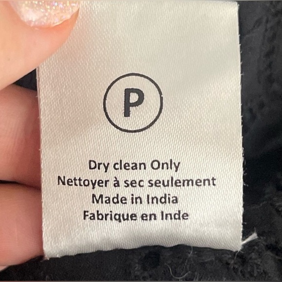 Hemant & Nandita by Anthropologie Mavra off the shoulder, embroidered blouse. - Picture 6 of 8